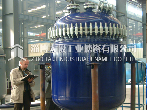 搪玻璃反應(yīng)釜搪瓷層裂紋或脫瓷現(xiàn)象怎么產(chǎn)生的？